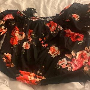 Floral print lace patch cold shoulder top from ChicMe. Size large